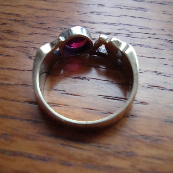 Gold LOVE RING - Picture 5 of 7